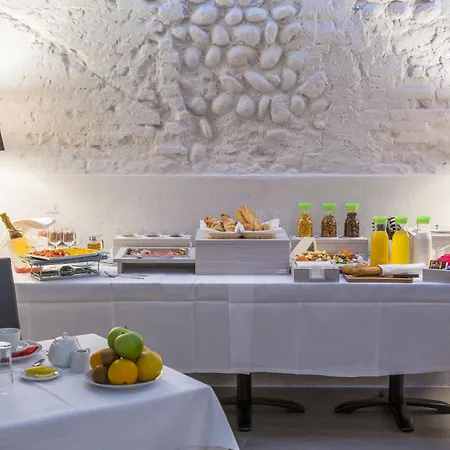Guest house Al Vescovo & 2*